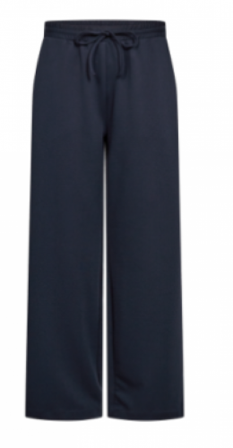 FQNanni-Pants salute