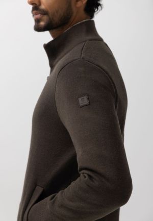  8942 donkerbrui